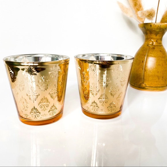 Other - Vintage look gold & silver damask glass votives